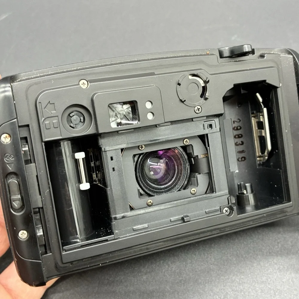 Vintage Pentax IQZoom 105WR 35mm Film Camera 38-105mm Water Resistant Tested